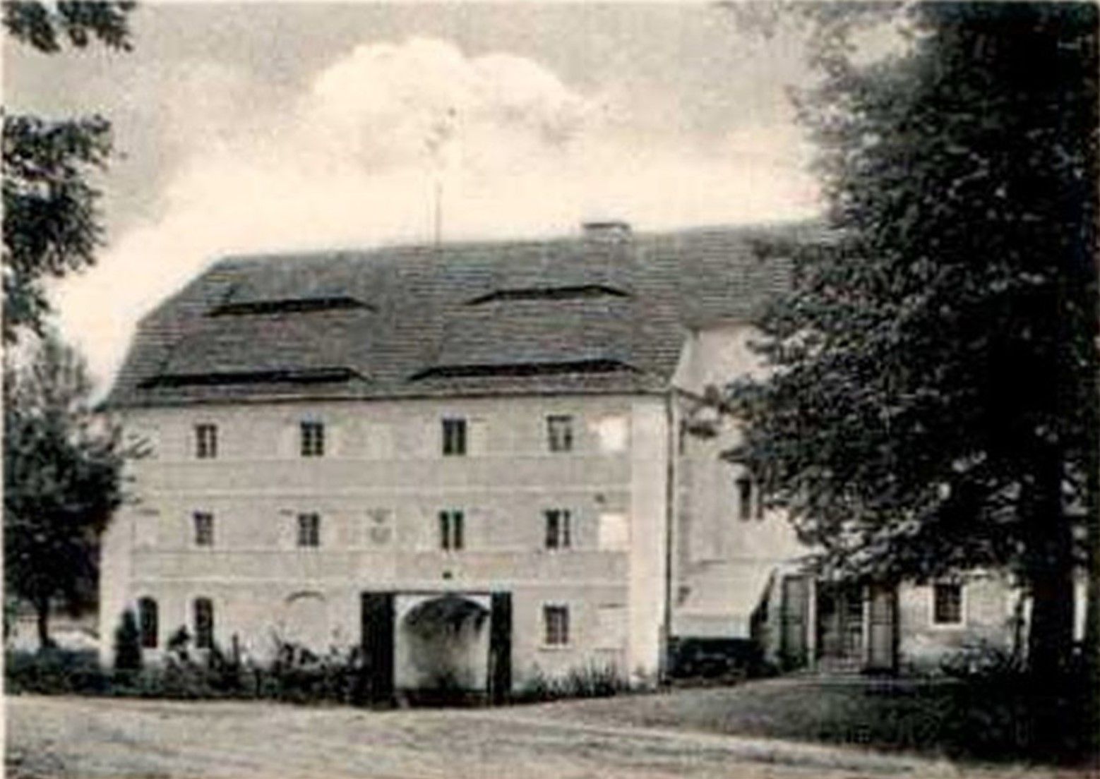 Młyn w Śmiałowicach ok. roku 1910